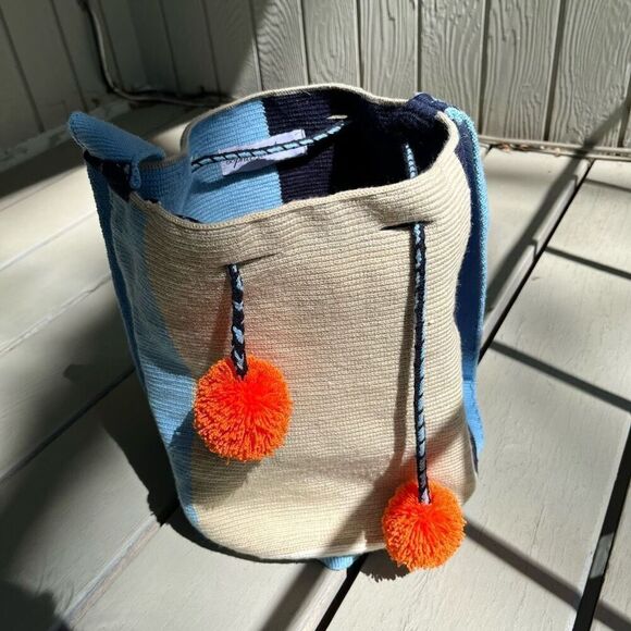 Sophie Anderson Lilla Hand Crocheted Pom Pom Drawstring Bucket Bag Beach Anthrop - Picture 10 of 10